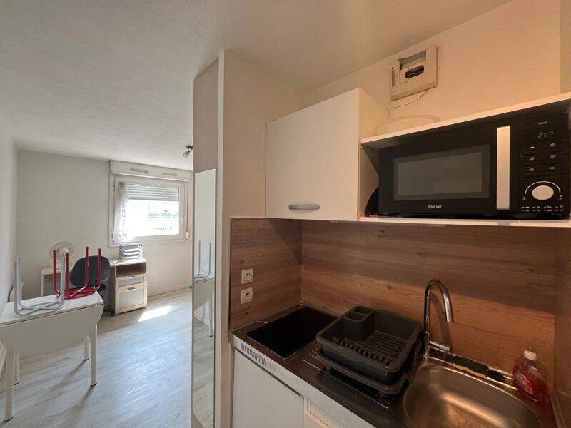 Appartement 1 pièce 19 m² · à Bordeaux · 18,7 m² · 583 €