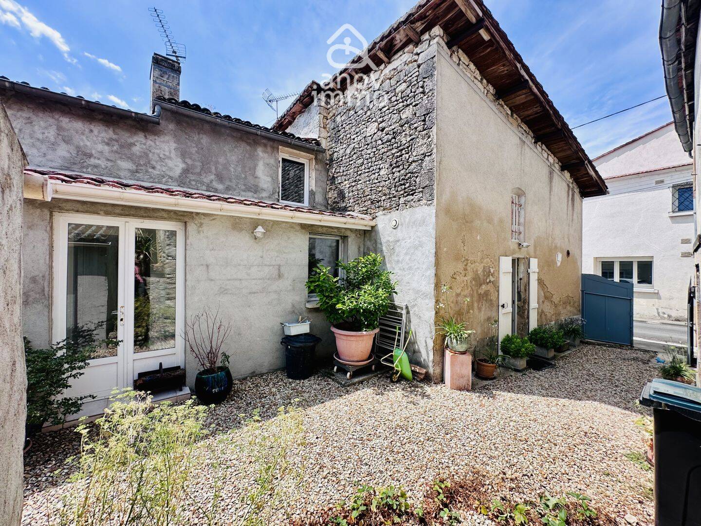 Maison 6 pièces 103 m² · à Châteauneuf-sur-Charente · 102,5 m² · 133 000 €