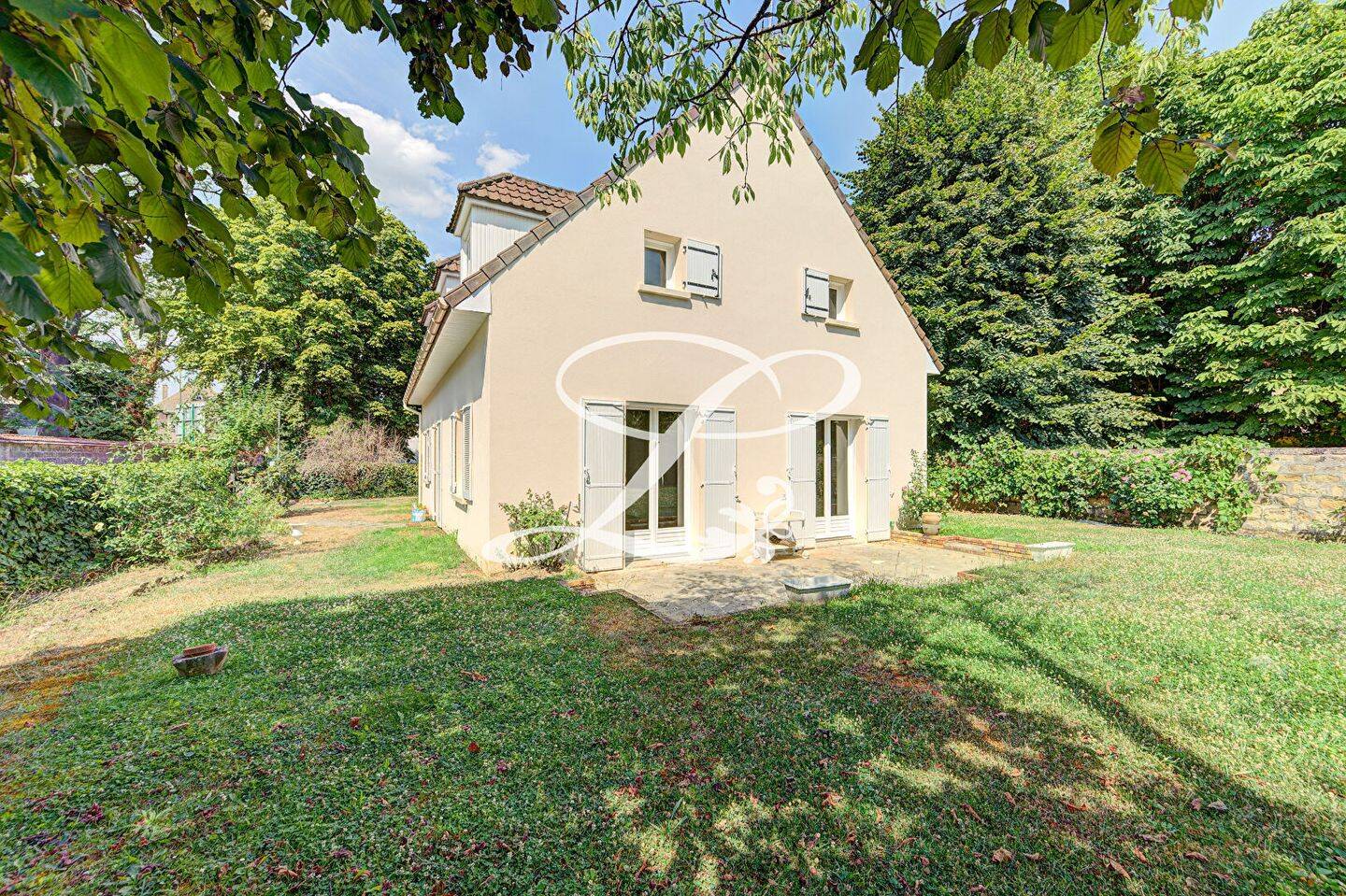 Maison 6 pièces 143 m² · à Maisons-Laffitte · 143 m² · 950 000 €