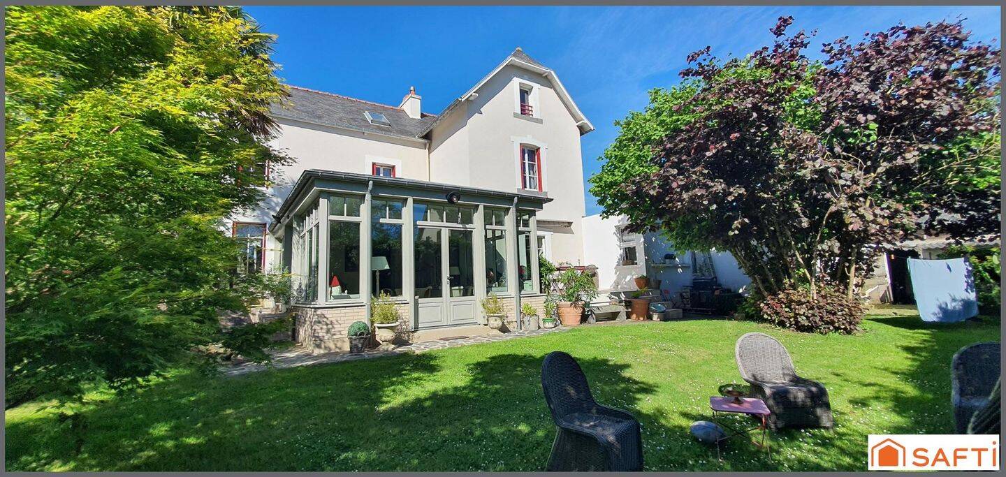 Maison 9 pièces 265 m² · à Châteauneuf-d'Ille-Et-Vilaine · 265 m² · 649 900 €