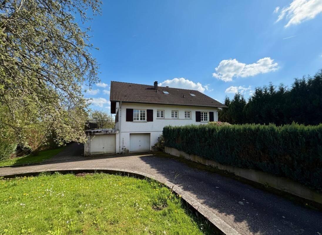 Maison 6 pièces 205 m² · à Uxegney · 205 m² · 265 000 €