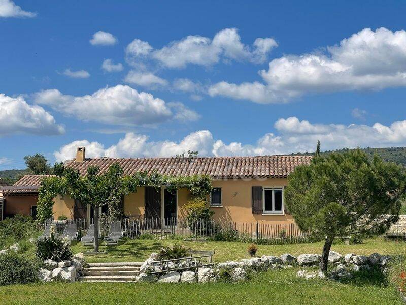 Maison 4 pièces 107 m² · à Saint-Saturnin-lès-Apt · 107 m² · 399 000 €