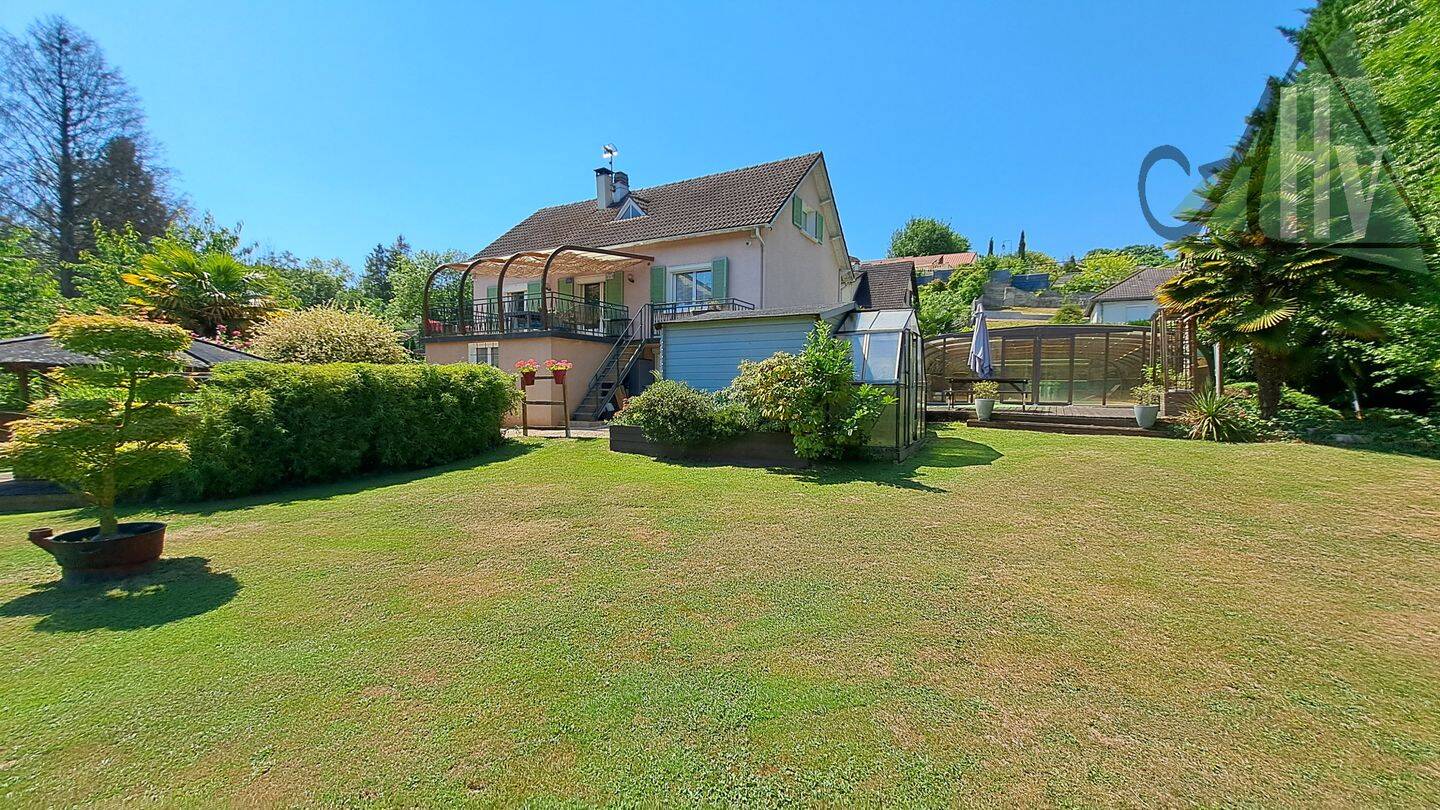 Maison 7 pièces 161 m² · à Pont-sur-Yonne · 161 m² · 352 000 €