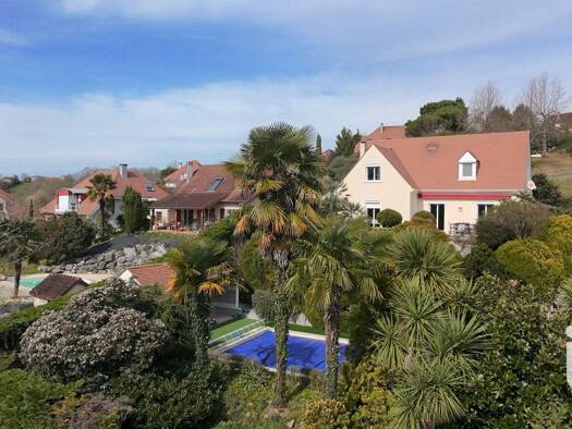 Maison à vendre 470 000 € 5 pièces 4 chambres 152 m² 1 254 m² de terrain Serres-Castet 64121