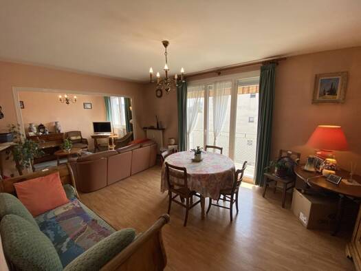 Appartement à vendre 122 000 € 4 pièces 3 chambres 85 m² 2ème étage Chaprais - Cras Besançon 25000