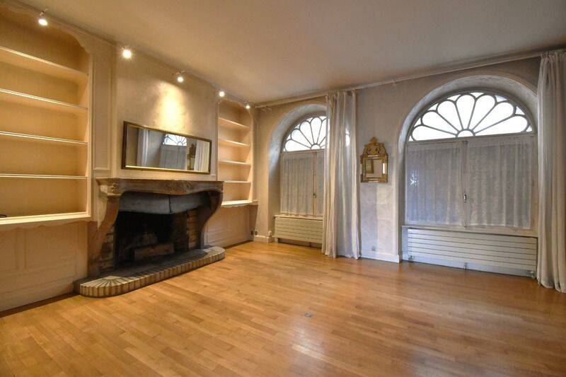 Maison 10 pièces 206 m² · à Saint-Agrève · 206 m² · 232 000 €
