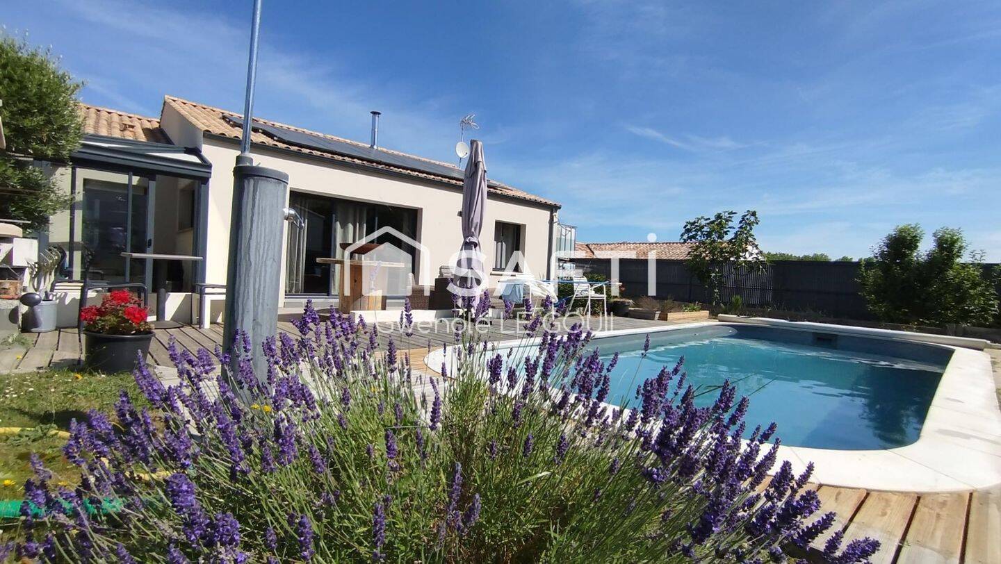 Maison 3 pièces 99 m² · à Coëx · 99 m² · 311 000 €