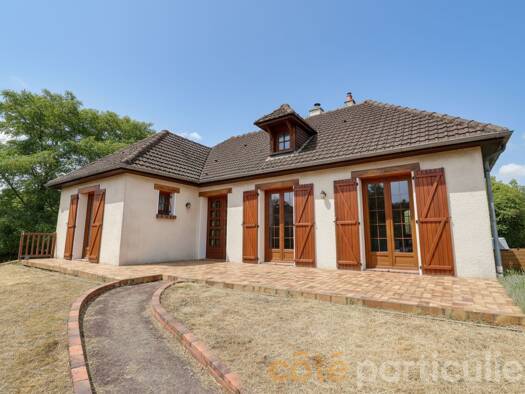 Maison de plain-pied à vendre 230 000 € 3 pièces 2 chambres 88,32 m² 977 m² de terrain Saint-Cyr-en-Val 45590