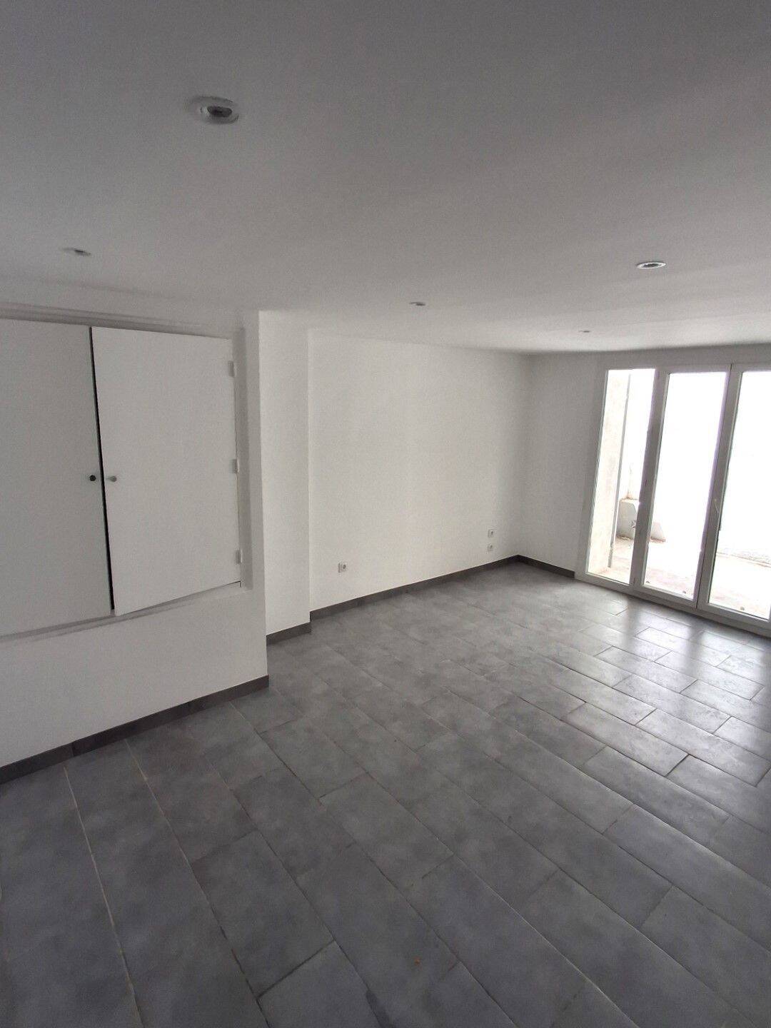 Appartement 1 pièce 28 m² · à Marseille 1er Arrondissement · 28 m² · 580 €