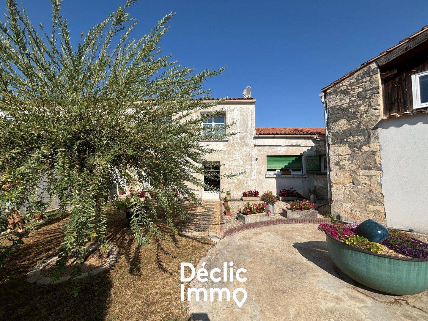 Maison 7 pièces 185 m² · à La Jarrie · 185 m² · 420 000 €
