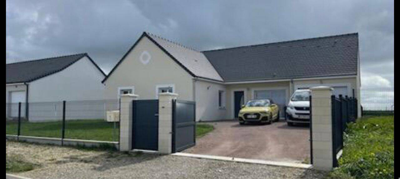 Maison 5 pièces 135 m² · à Avord · 135 m² · 1 290 €/mois