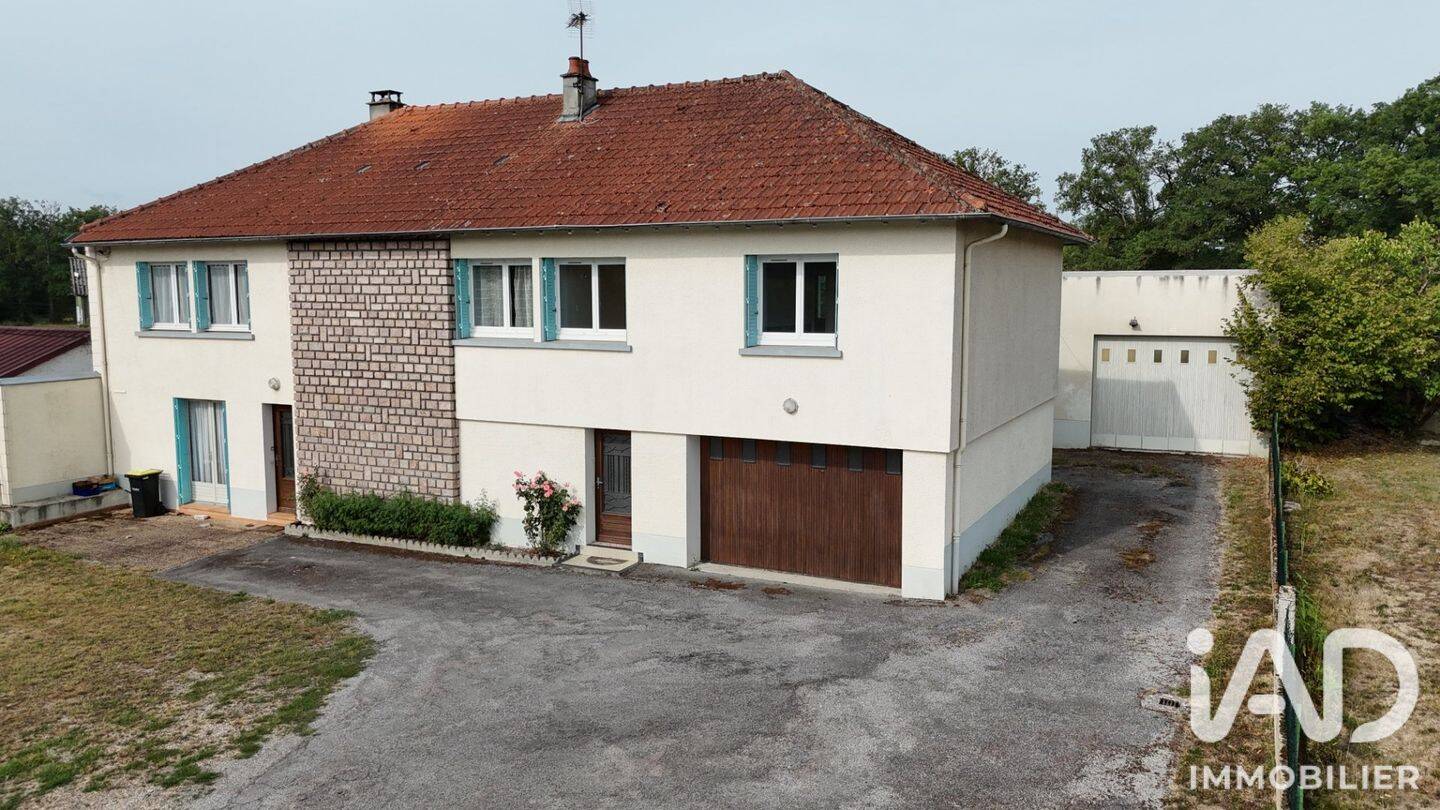 Maison 12 pièces 162 m² · à Saint-Fiel · 162 m² · 154 000 €