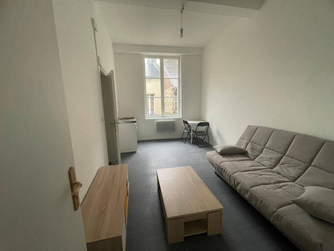 Appartement 1 pièce 30 m² · à Laon · 30,3 m² · 330 €/mois