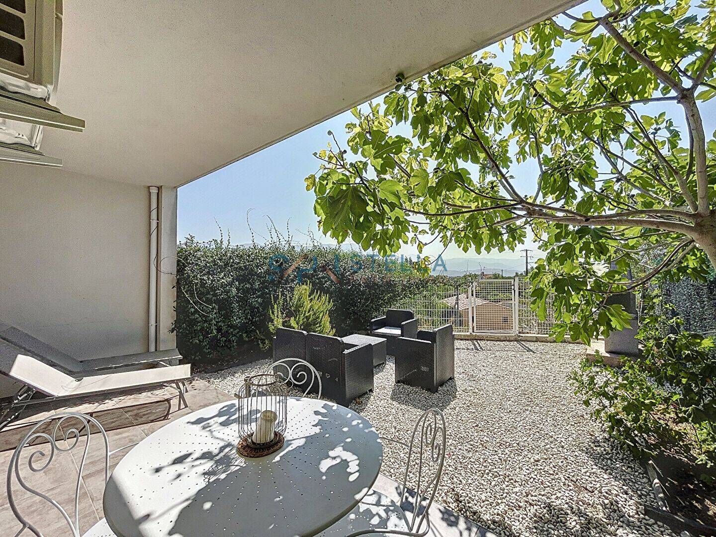 Appartement 2 pièces 40 m² · à Afa · 40 m² · 900 €/mois