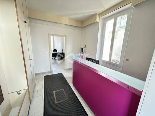 Espace bureau à louer 800 € 130 m² de bureaux Courtenay 45320