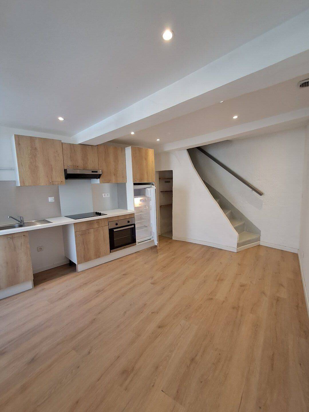 Maison 2 pièces 60 m² · à Loupian · 60 m² · 690 €