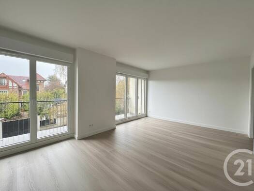 Appartement à louer 1 320 € 3 pièces 2 chambres 70,2 m² 2ème étage Brunoy 91800