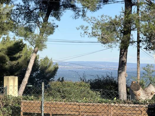 Maison de plain-pied à vendre 215 000 € 2 pièces 1 chambre 34 m² 341 m² de terrain Heures Claires-Les Quatre Vents-Sous Préfecture Istres 13800