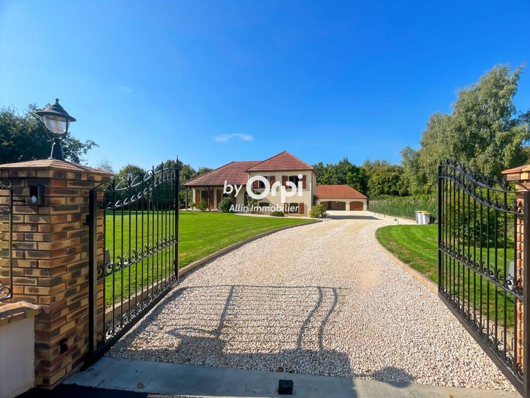 Maison 4 pièces 95 m² · à Villebret · 95 m² · 320 000 €