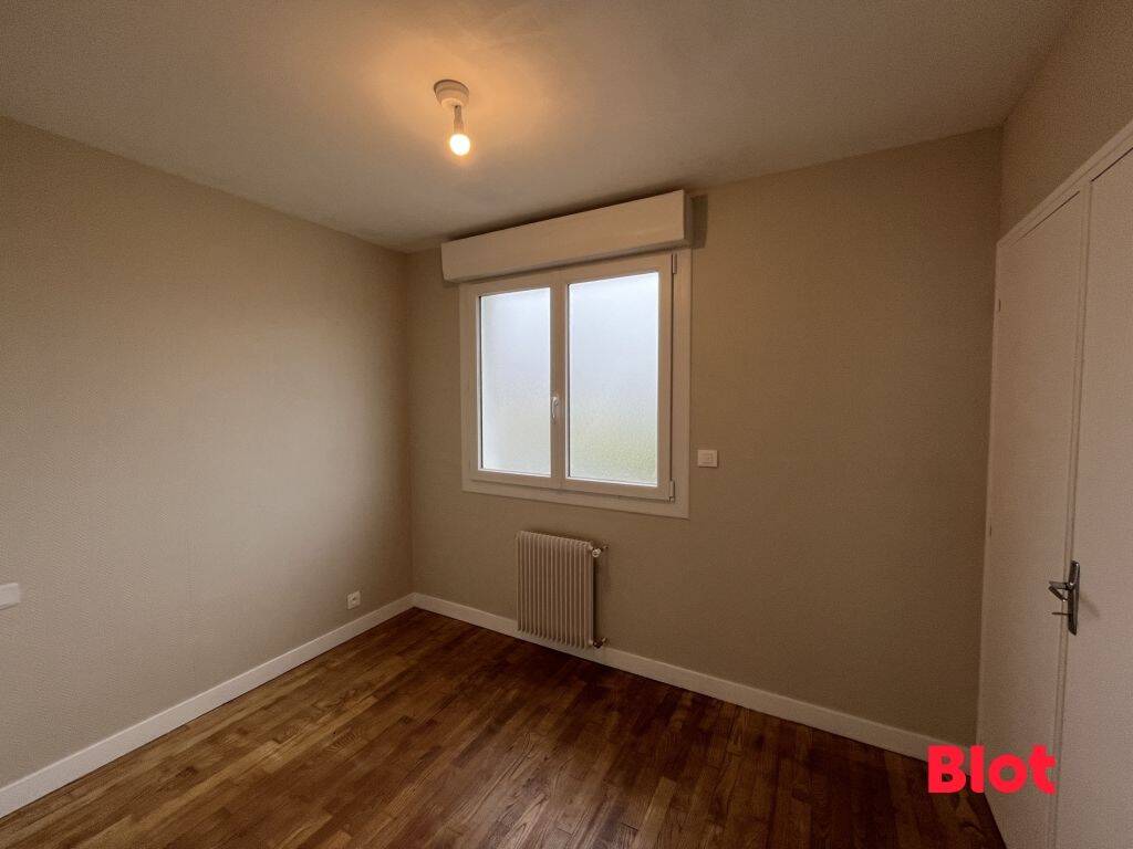 À LOUER - MAISON T5 - 95,76 m² - RENNES SAINTE THERESE - 4 chamb — 2