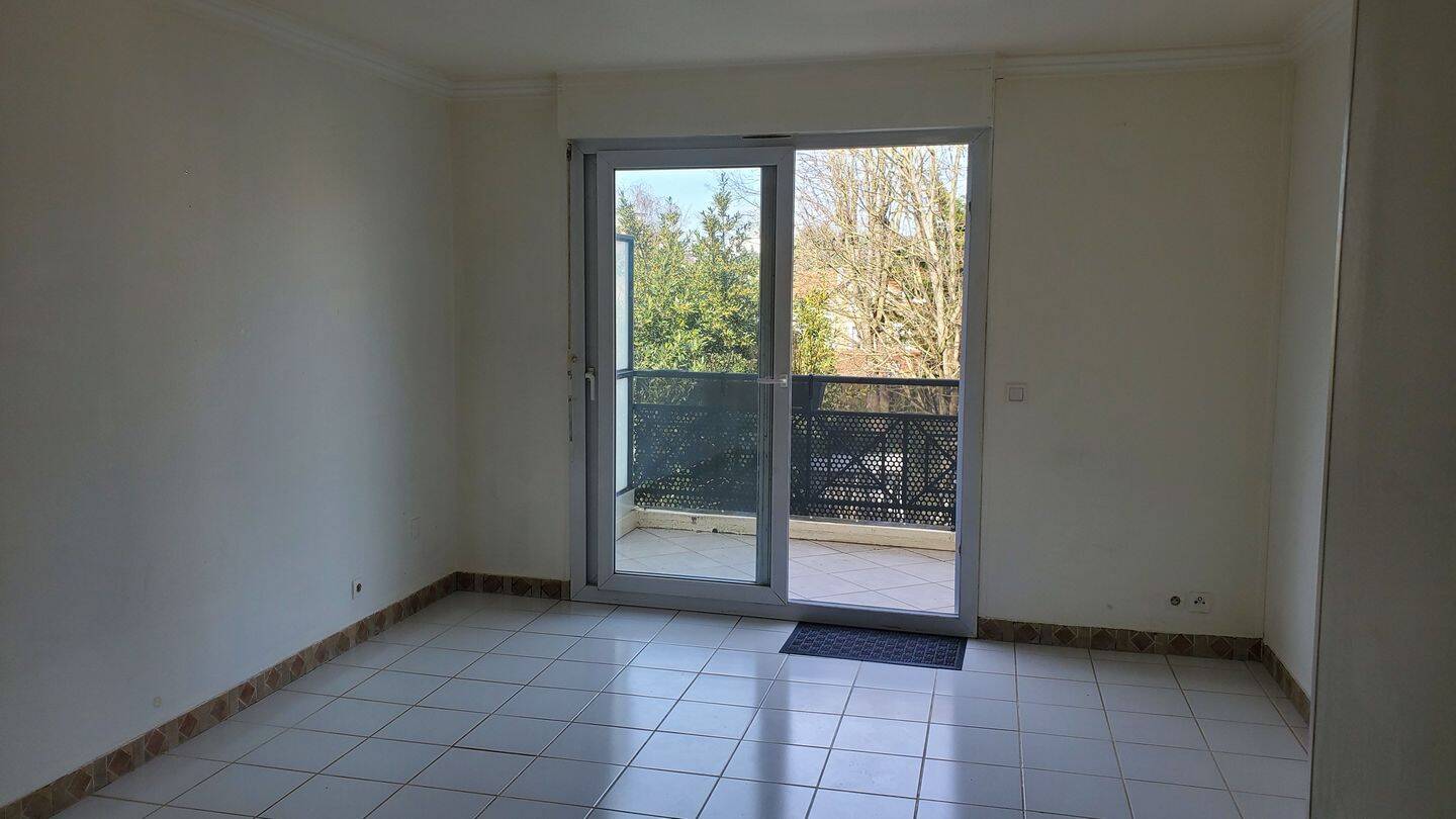 Appartement 1 pièce 32 m² · à Villemomble · 32 m² · 810 €/mois