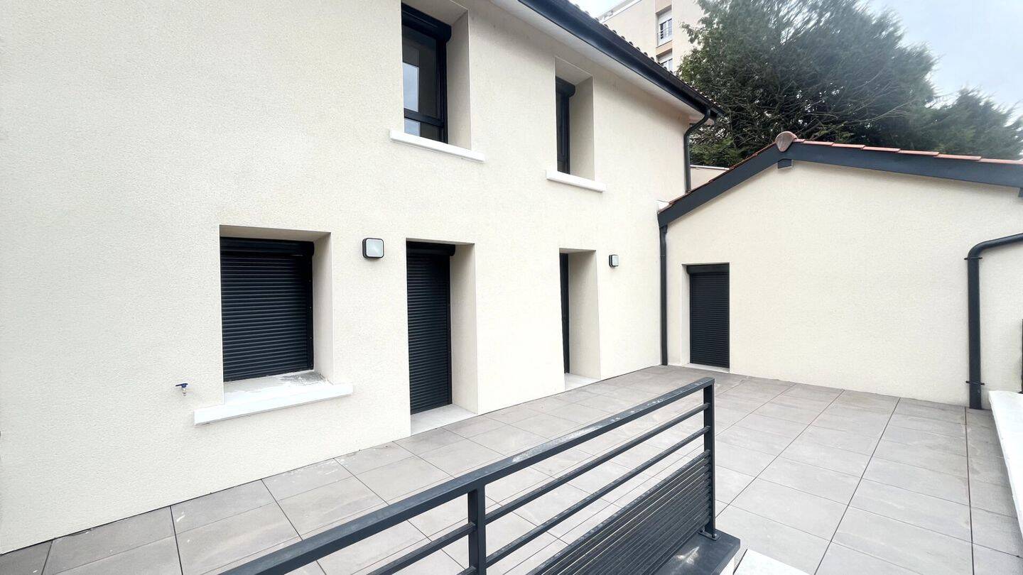 Maison 5 pièces 118 m² · à Pont-Évêque · 117,9 m² · 348 000 €