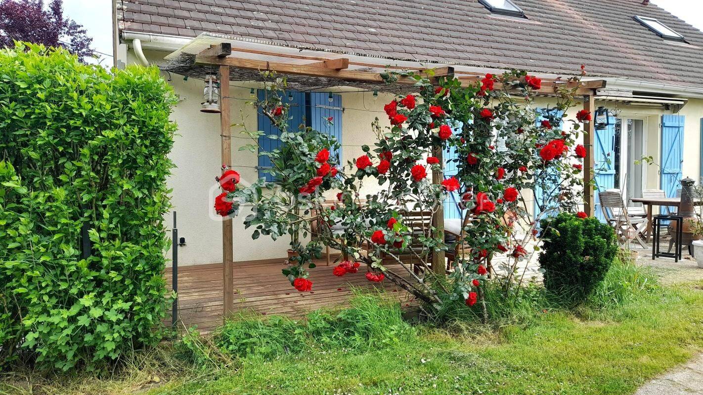 Maison 8 pièces 145 m² · à Berthenay · 145 m² · 279 000 €