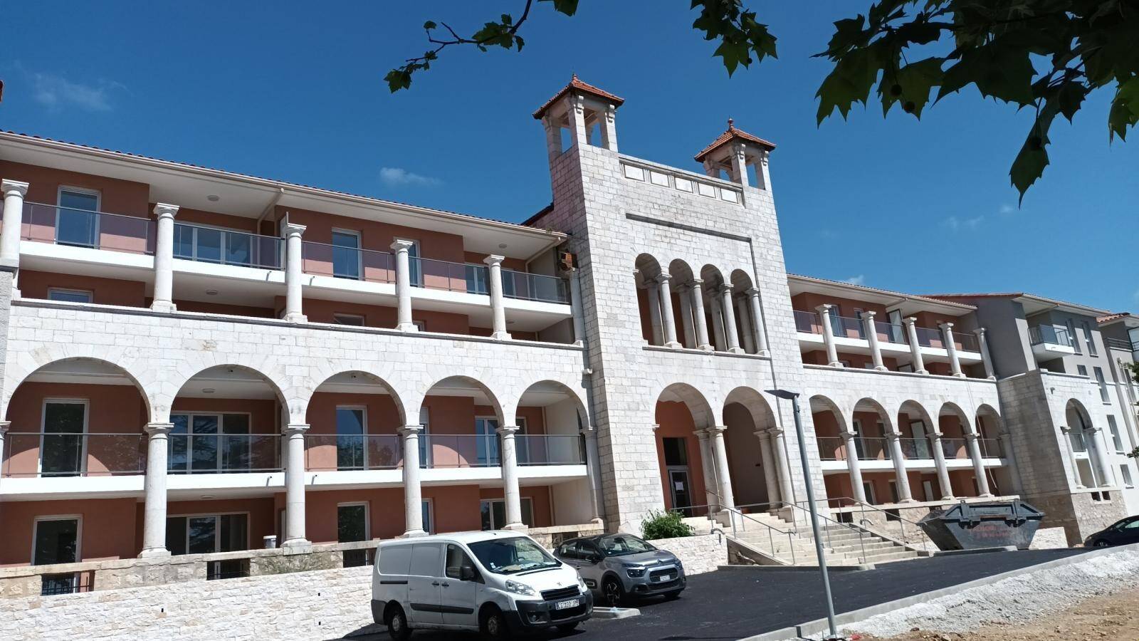 Appartement 3 pièces 70 m² · à Grasse · 70 m² · 1 024 €