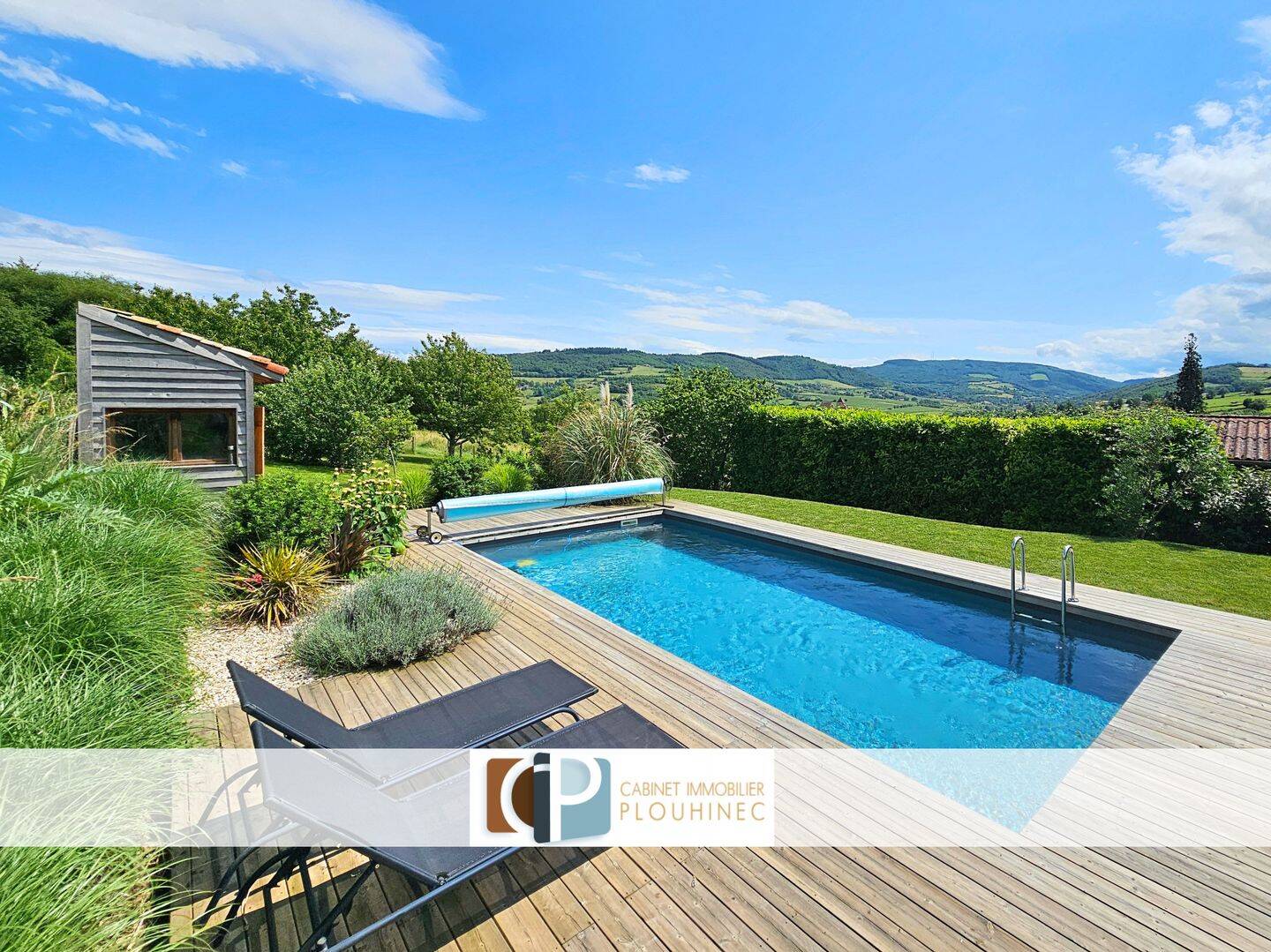 Maison 8 pièces 305 m² · à La Roche-Vineuse · 305 m² · 699 000 €