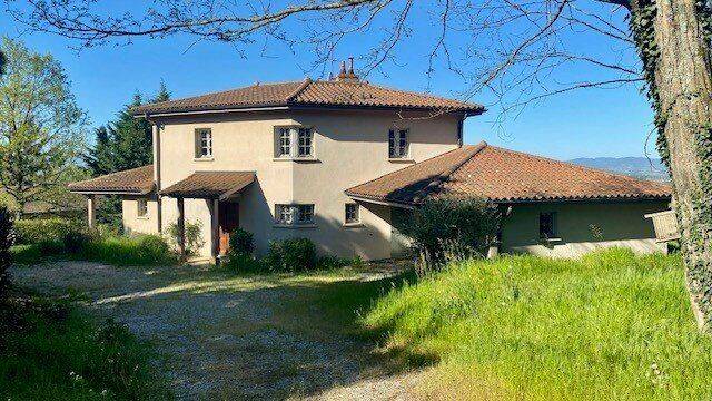 Maison 6 pièces 161 m² · à Limonest · 161 m² · 2 190 €