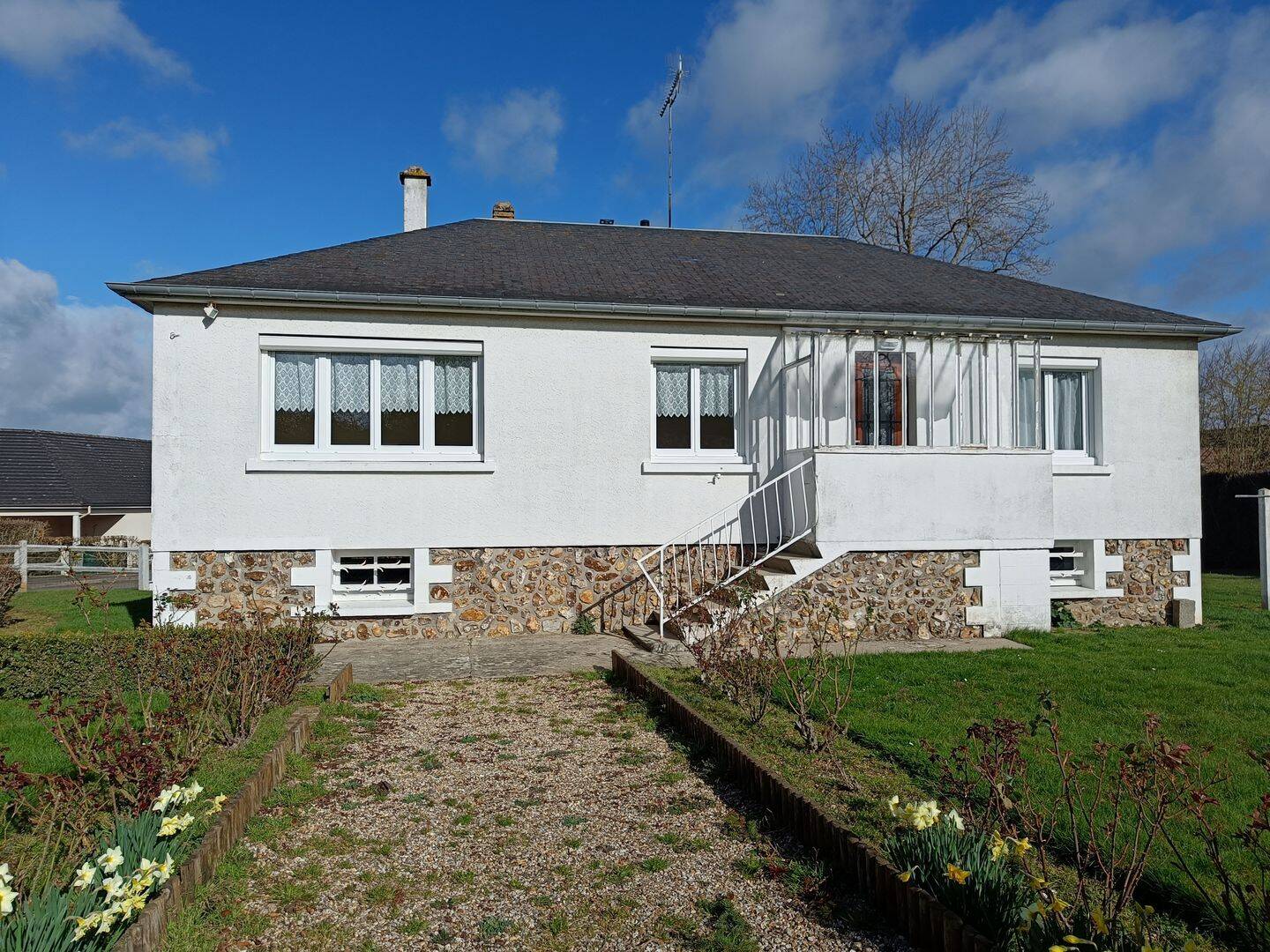 Maison 4 pièces 95 m² · à Saint-Sébastien-de-Morsent · 95 m² · 170 000 €