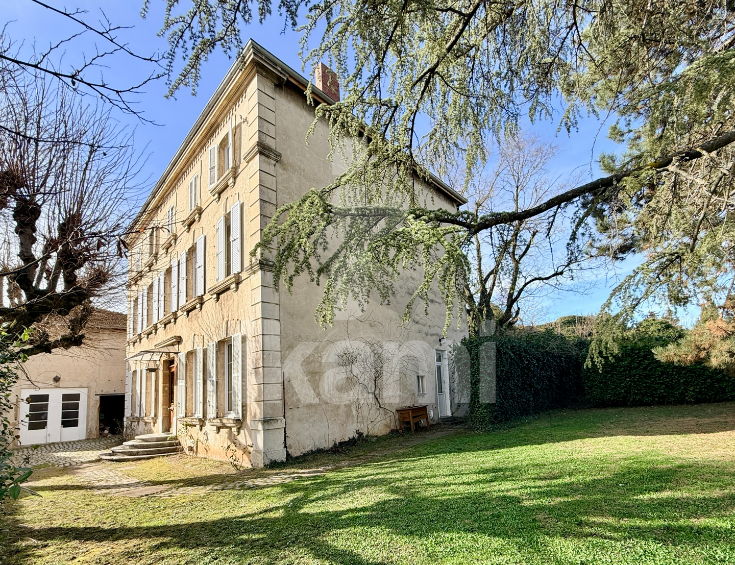 Maison 11 pièces 335 m² · à Anneyron · 335 m² · 549 000 €