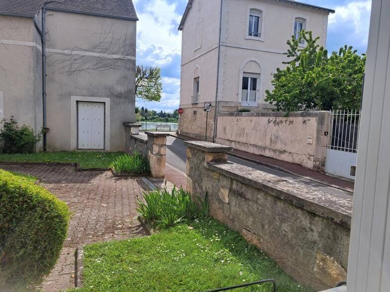 Duplex à louer 600 € 3 pièces 2 chambres 73 m² RDC Faiencerie Gien 45500