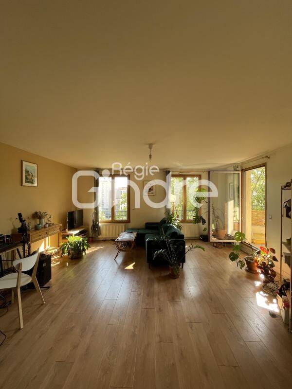 Appartement 3 pièces 82 m² · à Lyon 4ème Arrondissement · 82 m² · 1 276 €