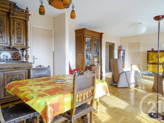 Appartement à vendre 425 000 € 4 pièces 2 chambres 91 m² Étage 9/9 Part-Dieu Lyon 3ème arrondissement 69003
