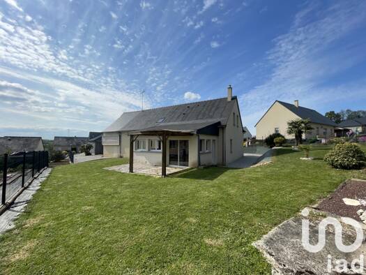 Pavillon à vendre 189 999 € 5 pièces 4 chambres 205 m² 1 406 m² de terrain Fougerolles-du-Plessis 53190