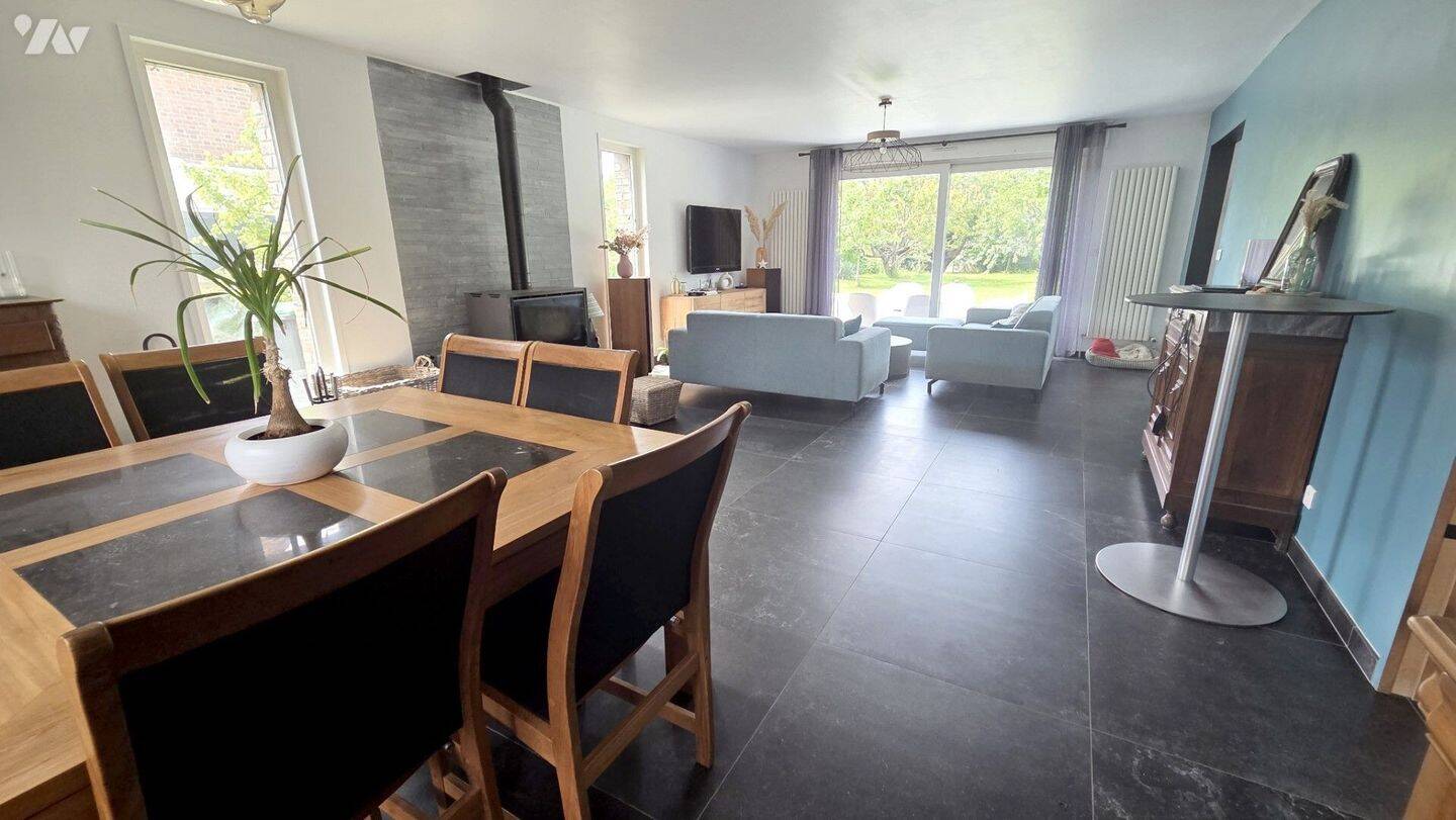 Maison 6 pièces 210 m² · à Bousbecque · 210 m² · 599 000 €
