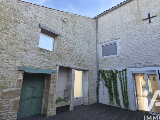 Maison à vendre 140 000 € 5 pièces 3 chambres 91 m² 119 m² de terrain Saint-Georges-du-Bois 17700