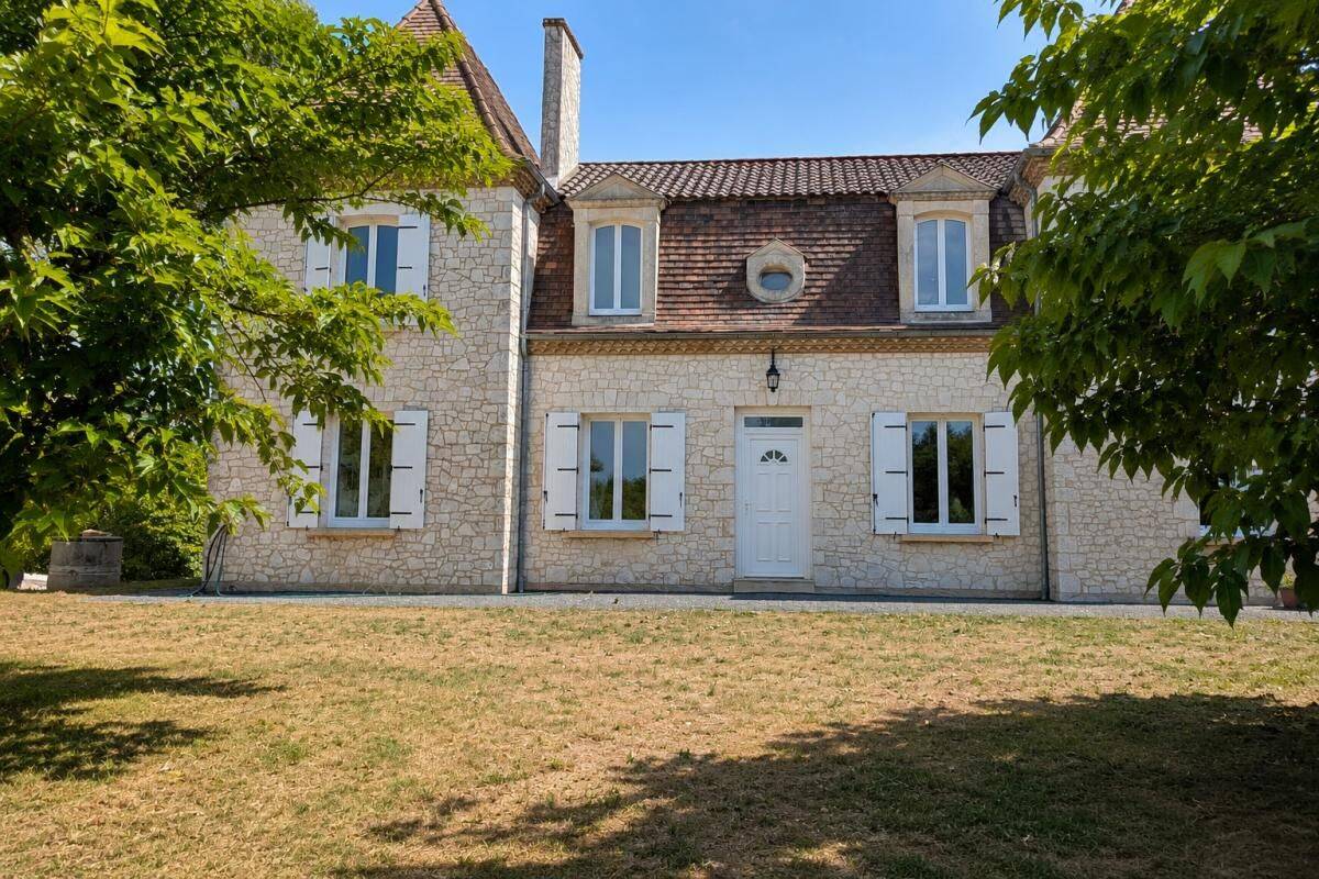 Maison 8 pièces 188 m² · à La Force · 188 m² · 388 000 €