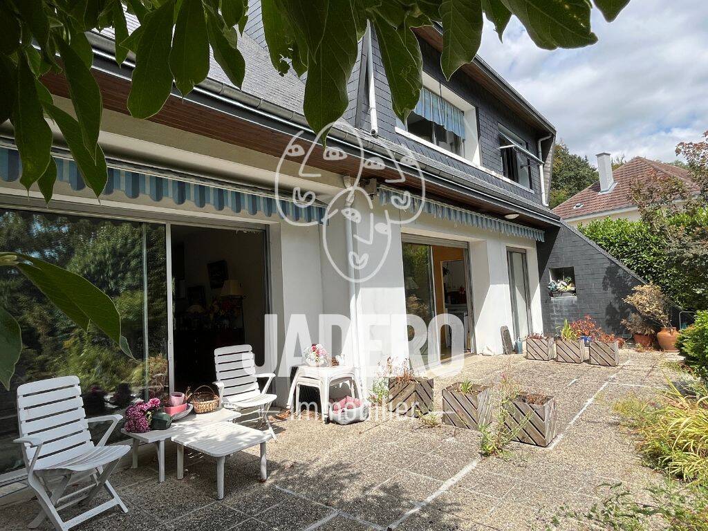 Maison 5 pièces 133 m² · à Le Mesnil-Esnard · 133,3 m² · 309 000 €