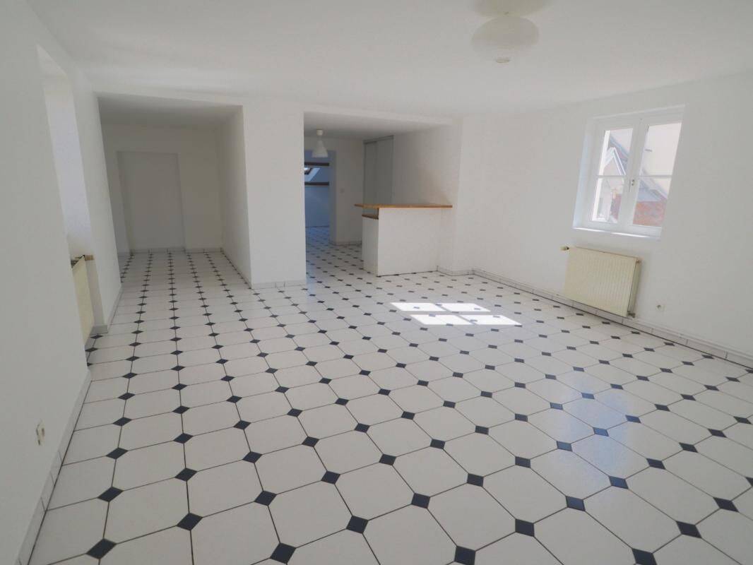 Appartement 3 pièces 100 m² · à Lyon 2ème Arrondissement · 100 m² · 1 400 €/mois