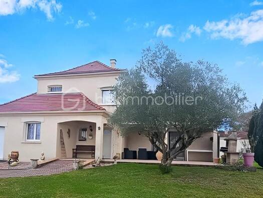 Maison à vendre 395 000 € 5 pièces 4 chambres 138 m² 846 m² de terrain Serres-Castet 64121