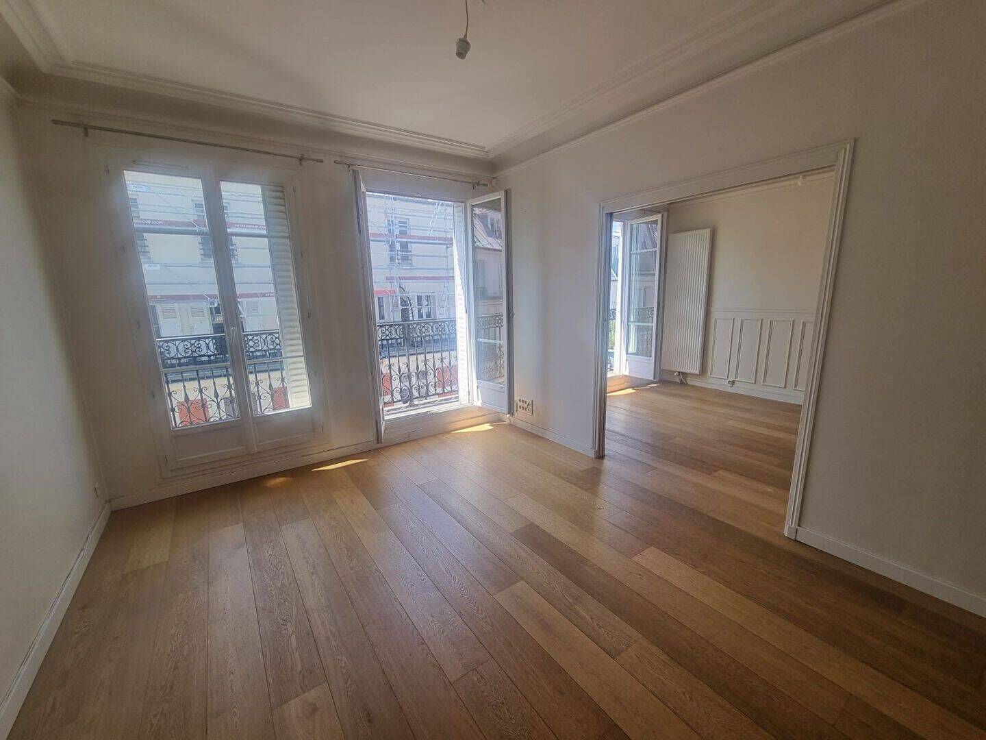 Appartement 3 pièces 54 m² · à Paris 17ème Arrondissement · 53,6 m² · 2 023 €
