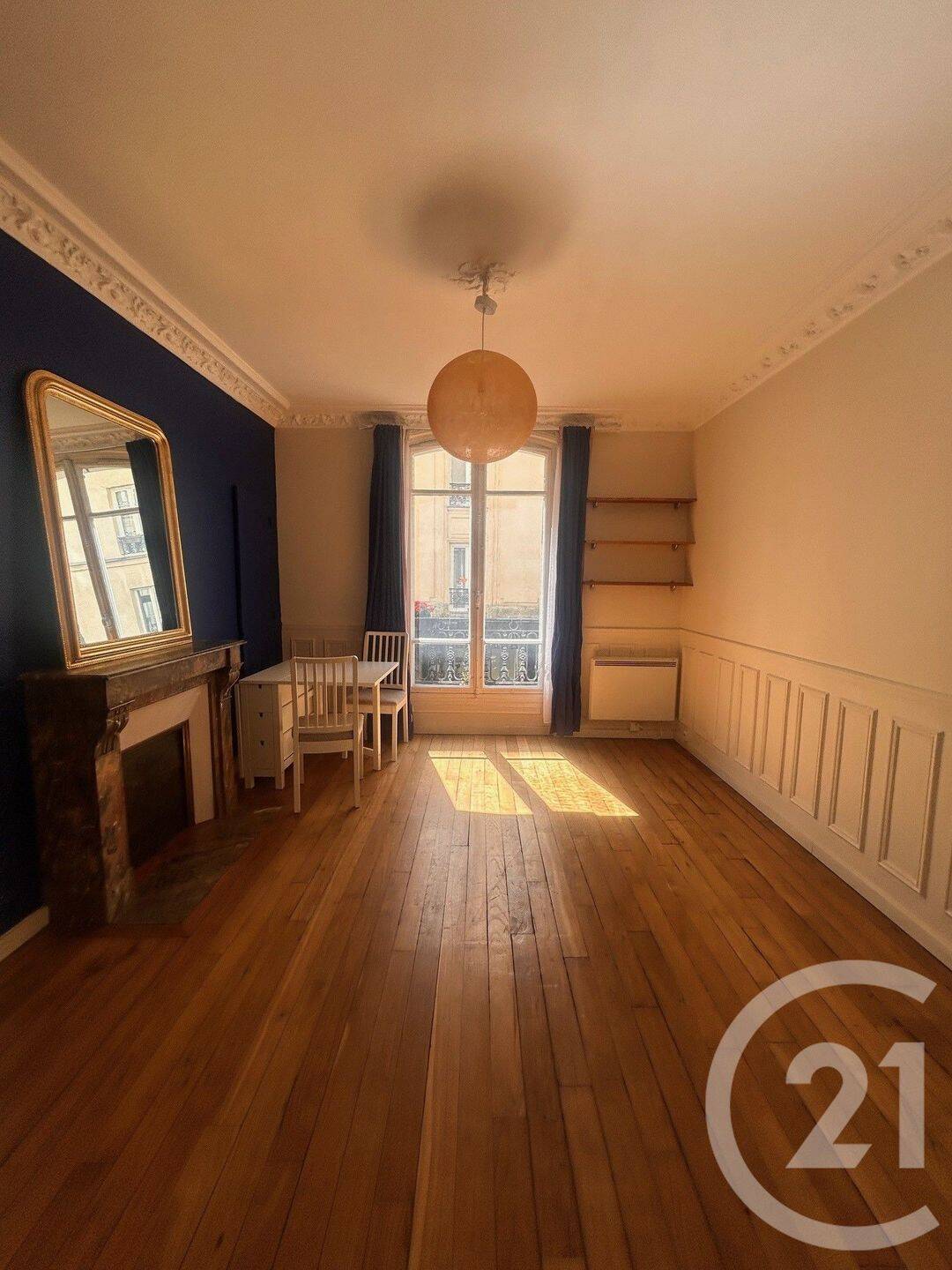 Appartement 3 pièces 52 m² · à Paris 11ème Arrondissement · 52,4 m² · 1 945 €