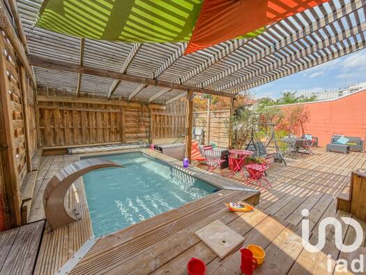 Maison à vendre 225 000 € 6 pièces 4 chambres 116 m² Centre Firminy 42700