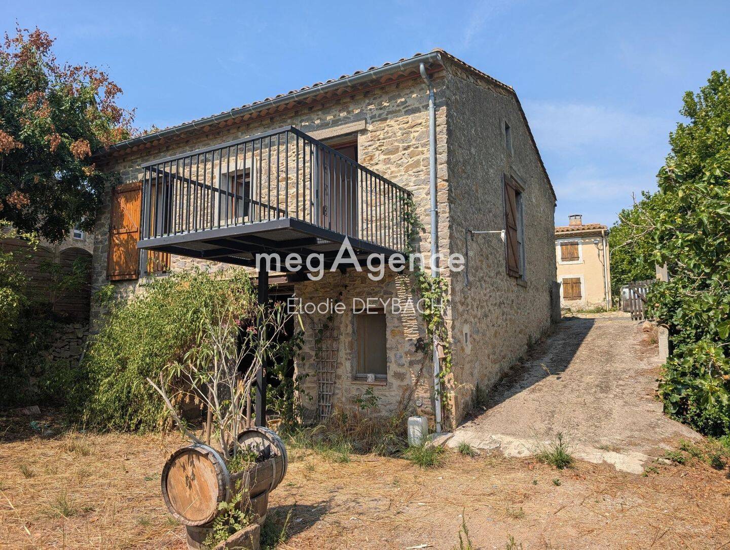 Maison 3 pièces 65 m² · à Saint-Pierre-des-Champs · 65 m² · 128 000 €