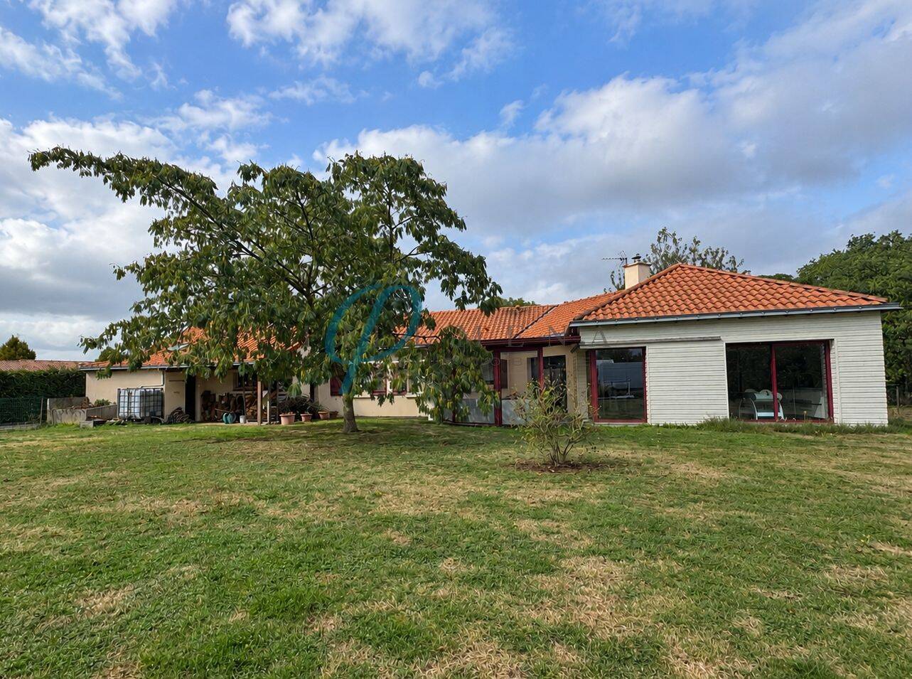 Maison 6 pièces 172 m² · à Orée d'Anjou · 172,5 m² · 273 000 €