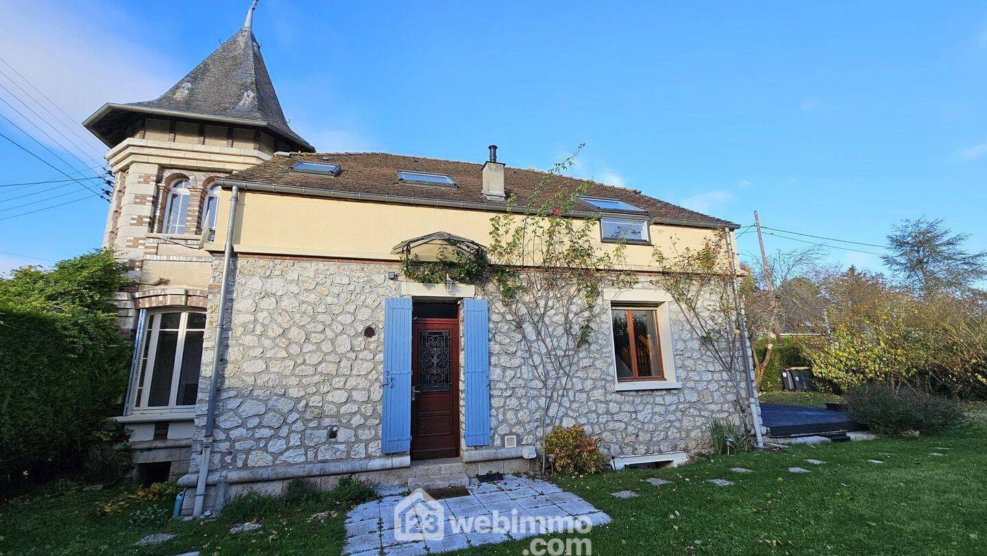 Maison 8 pièces 163 m² · à Fontainebleau · 163 m² · 479 000 €