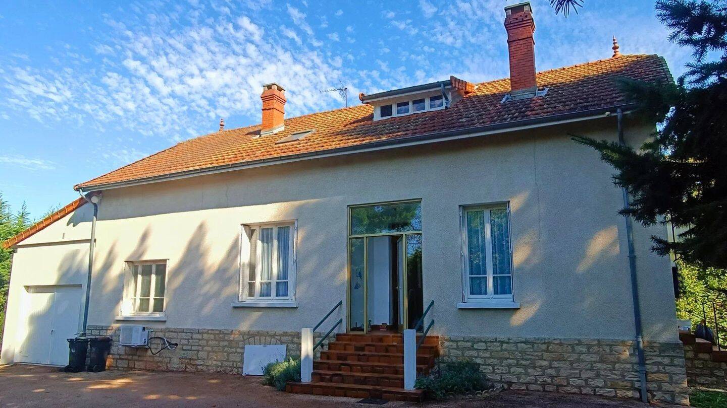 Maison 6 pièces 125 m² · à Sennecey-le-Grand · 125 m² · 180 000 €