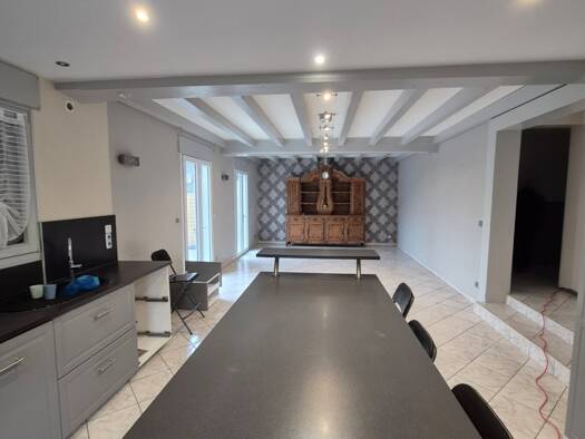 Appartement à vendre 159 900 € 3 pièces 1 chambre 92 m² RDC Beure 25720